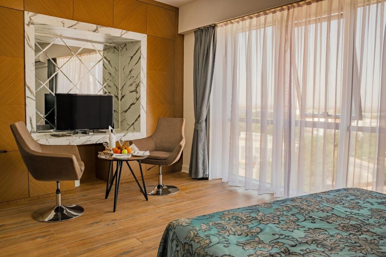 Novel Centre Point Hotel Famagusta  Exterior photo